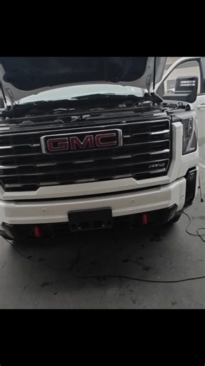 2025 GMC Sierra Connector Problem #autorepair #autorepairshop #chevrolet #chevy #gmc #shorts