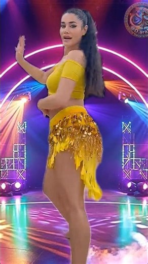 Golden vibes bellydance🌟viral Arabic dance shorts by Anusch Alawerdian🔥🇧🇬#shorts#viral#tranding