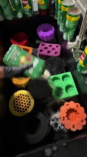 New Sink Review: Compact Sink That Stores 10  Sponges