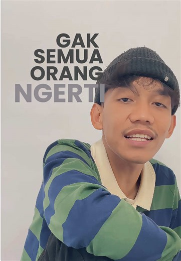 Nggak semua orang ngerti style, tapi semua orang lihat. Nigata shoes—siap nongkrong dan nyaman. Road to Payday special promo 🔥 Cek di keranjang kuning. #fashioneveryday #nigatashoes #fedstore #roadtopayday #dailyshoes