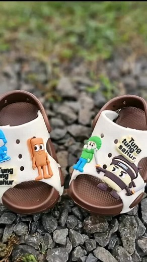 Sandal Anak Tung Tung Tung Sahur - Tren di TikTok