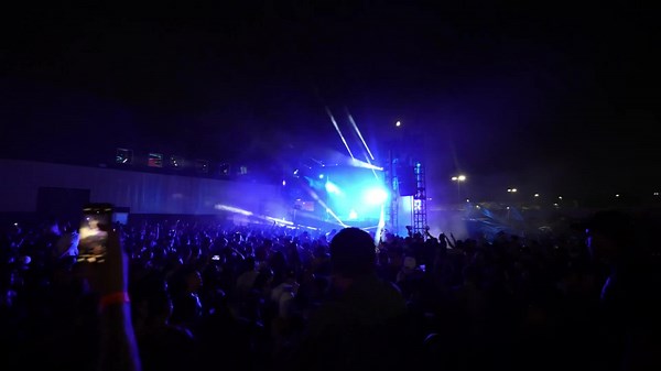 It’s ALL happening at AREA15: Las Vegas’ hottest immersive event space! 🔥 11.04 – Totally Enormous Extinct Dinosaurs 11.10 – Satori & the Band From Space 11.11 – Mr. Carmack 11.12 – Triloka Three Worlds Tour feat. Desert Dwellers, Random Rab, and Bluetech 11.18 – Two Feet 11.19 – Little Miss Nasty 12.16 – ARMNHMR 12.17 – ARMNHMR | AREA15