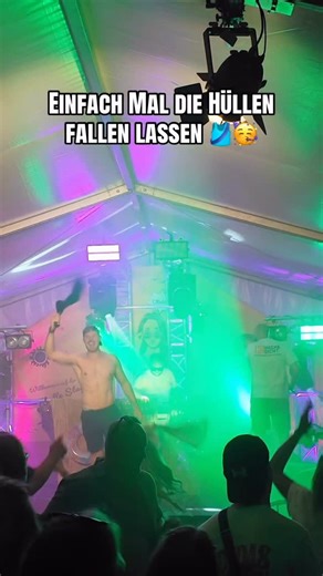 Küchenmeister on Instagram: "Das Leben ist zu kurz für schlechte Laune 🥳🤘 #oberteil #obergeil #küchenmeister #aycd #ballermann"