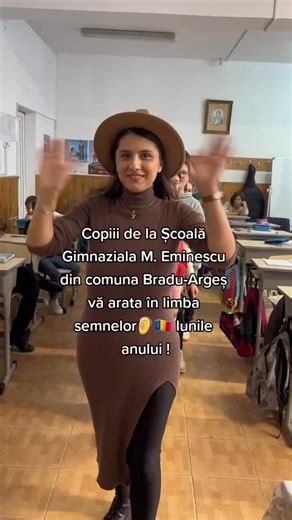 Suntem si pe Instagram: LaviniaChitu7 #limbasemnelorromane #util #informatieutila #5pasidebine #scoalagimnaziala #elevii #limbajulsemnelor #arges #pitesti #diriginta #fy #foryou #viral #instagram #tiktok #invatapetiktok