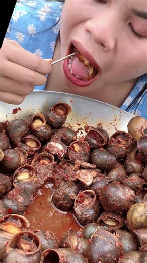 Wow so yummy snail fried , snails recipe #shorts #short #food