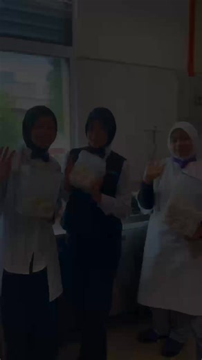 Kelas Amali STM 3764 Commercial Food Production Pelajar: Pelajar Tahun 3 SM Sains Makanan (Perkhidmatan Makanan dan Pemakanan) dk Pensyarah : Prof. Madya Dr. Siti Nur'afifah Binti Jaafar Dan En Aziz Yusuf Staf Makmal: Pn Nor Azni Mohd Yunos, En Nik Aqil Nik Pa, En Mohammad Ikhwan, Pn Nur Harmiera #TogethernessUMT #KebersamaanUMT #UandMeTogether #MalaysiaMadani #FSMAUMT #FSMA #FakultiSainsMakanandanAgroteknologi | Fakulti Sains Makanan dan Agroteknologi - FSMA UMT