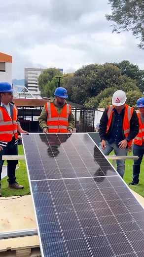 TÉCNICO SOLAR PETÉN NEC 2025 - Segundo Semestre☀️⚒️ Ejecuta proyectos de energía solar y genera ingresos rentables 🚀 con las aplicaciones más demandadas del mercado: 🔌 Energía Solar Conectada a la Red - 06 de agosto 🔋 Energía Solar Aislada de la Red - 07 de agosto 💧 Bombeo Solar en DC - 08 de agosto 💧Bomseo Solar en AC - 09 de agosto 📍 Hotel Palacio Maya, San Benito Petén. Incluye Curso Avanzado NEC - en línea 💻☀️ ✅ Cursos verificados por la Asociación de Ingenieros en Energía -AEE- 📅 In