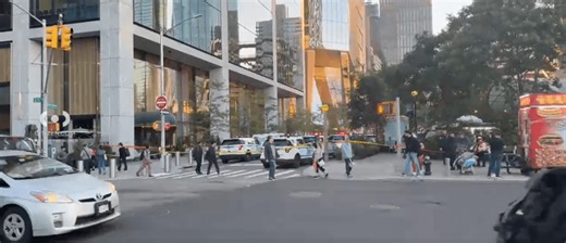 No.7 subway resumes after bomb threat investigation