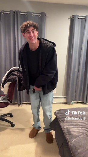 Poop Guy's Apartment Tour: See Where It All Started