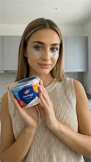 Melonia on Instagram‎: "با هر شخصی که میخوای برای محصولت ویدیو بساز👀 پرامپتا و لینک سایت رو تو کپشن گذاشتم ولی اگه خواستی داشته باشی شون کلمه محصول رو کامنت کن 👇🏼 فقط کافیه مراحلی که گفتم رو بری اینم لینک سایتا و پرامپت : https://higgsfield.ai/create/motion-control https://higgsfield.ai/image/nano_banana_2 پرامپت جایگزین کردن Without changing the details of the image, product, or environment, replace the character in the image with the person in the second photo. #آموزش #پرامپت_نویسی #پرامپت