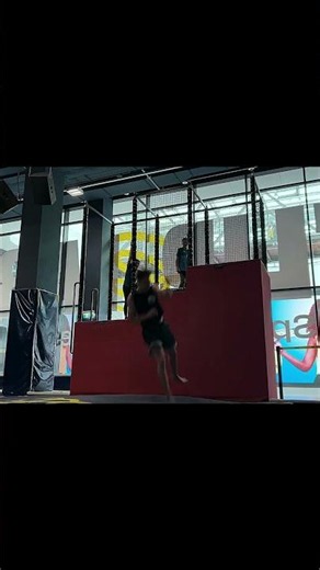Tricks von der wall und ins airbag #fliplab #wien #trampolin #backflip