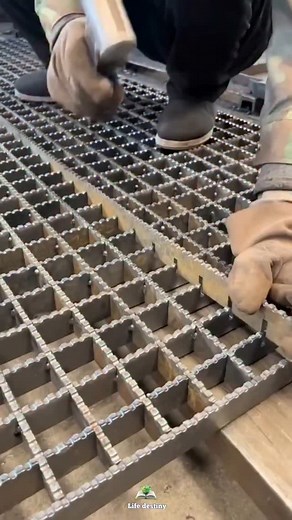 4.7K reactions · 187 shares | Agar aapki girlfriend dushron se alag or loyal hai.... #facts #succes #successtips #power #money #mastermind #motivation #factkiduniya #generalknowledge #motivationalvideo #entrepreneur #goals #viralreels #reelinstagram #instagood #leadership development #enterpreneurcommunity #businesshindi #businessstrategy #psychology #love #lovequotes #hindi #sad #life #luxurylife #factself #thought #trendingvideos | Lifes Destiny | Facebook