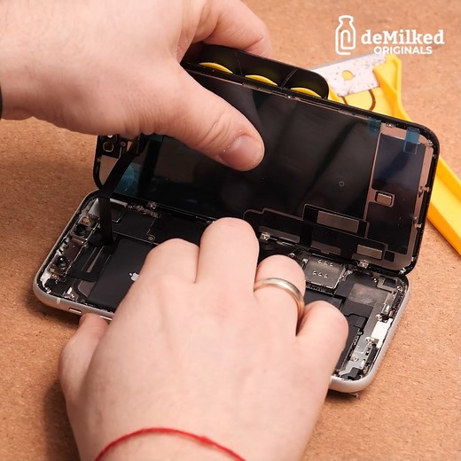 Fix A Broken Phone Screen | DeMilked