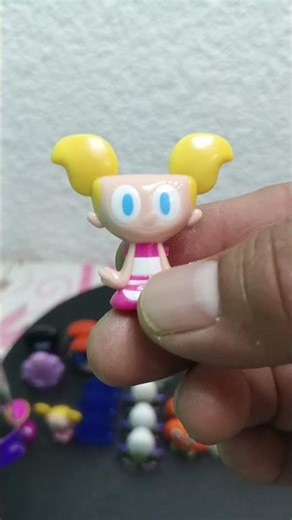 Little Bite Sorpresa de Cartoon Network Dee Dee Figura Coleccionable