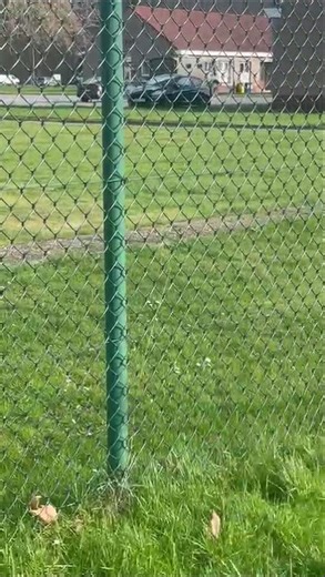 Caserne Militaire : avec véhicule non opérationnel.