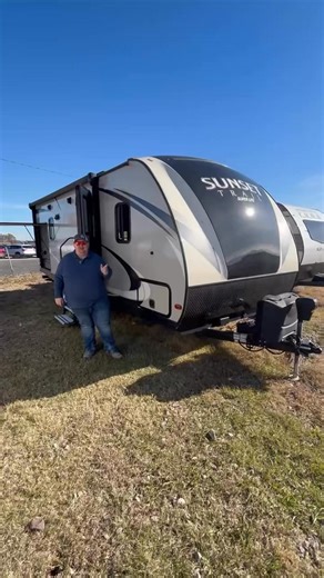 🚨 INVENTORY ALERT 🚨 Jesse is here to show you around our 📸 Used 2017 CrossRoads RV Sunset Trail Super Lite SS222RB Enjoy camping with this CrossRoads Sunset Trail Super Lite travel trailer in tow! Model SS222RB offers a rear bath layout, a single slide for added space, a private front bedroom, and an outdoor kitchen too! Check out this exterior kitchen before heading inside. Here you can have easy access to your favorite drinks and snacks all while enjoying the outside when it is nice. There 