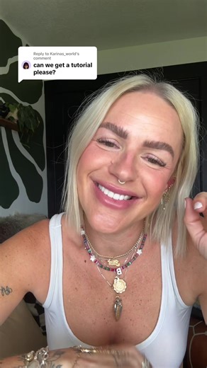 How to Wear a Lariat Necklace as a Hand Chain