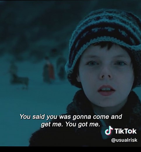 The Golden Compass Movie Scene - Lyra and Lorek Journey Home
