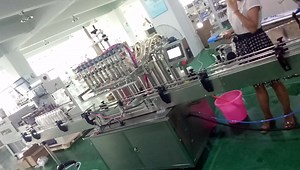 11 reactions | 10 nozzle liquid filling machine Adopt volumetric piston pump, pneumatic control ss check valve to filling various kinds of liquid from light to medium heavy. Pneumatic control piston pump, easy adjust filling volume. Auto shut on/off filling nozzle, prevent drop while filling. Whatsapp:008618703390160 #fillingmachine #machine #servofillingmachine #liquidfillingmachine #waterfillingmachine #juicefillingmachine #10headsfillingmachine | KING PACK Solutions Limited | Facebook