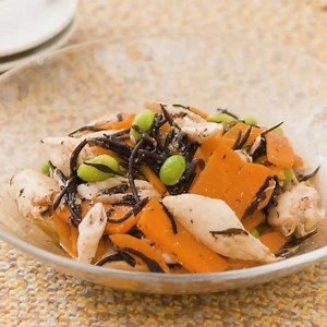 さっぱり食欲そそる！ ひじきと蒸し鶏のポン酢和えのレシピ動画・作り方 | デリッシュキッチン