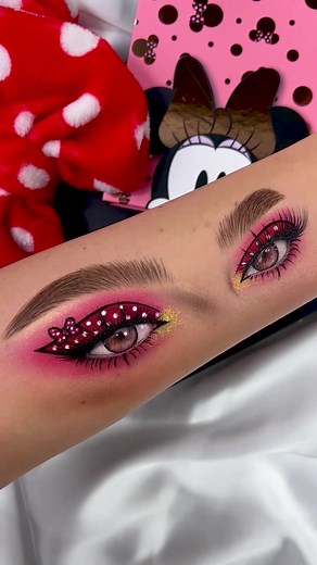 Minnie Mouse Makeup Transformation Tutorial