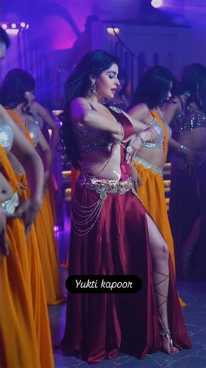 Yukti looks beautiful as Bhojpuri girl🔥 #bts #yukti_kapoor #bhojpuri #song #ganeshacharya #maddamsir