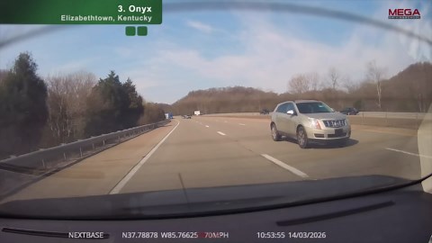 Red light runner gets into a crazy high speed crash