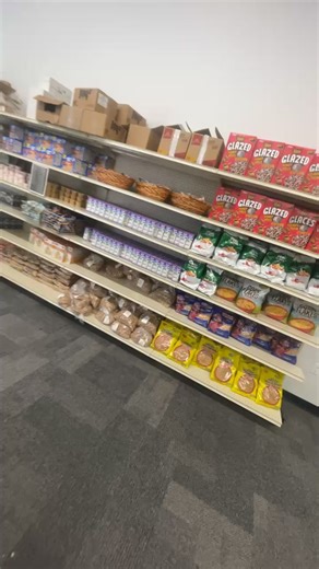 🚨 IMPORTANT COMMUNITY RESOURCE 🚨 Feeding America West Michigan is OPEN and serving families TODAY 💛 🕒 Hours: Now until 5:30 PM 📍 Location: Second Harvest Food Bank of West Michigan 📦 Food available while supplies last If you or someone you know needs food support, please come through and share this post. No one should go hungry. 💕🙏🏽 #GRResources #FoodSupport #CommunityCare #GRMoms | GR Moms