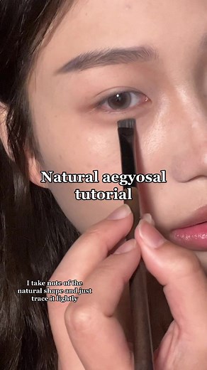 Heres a natural aegyosal tutorial I used: @Unleashia Official mood shower eye palette in rose shower @cliocosmetics_global kill brow eyebrow pencil in brown #aegyosal #clio #unleashia #makeuptutorial #aegyosalmakeup