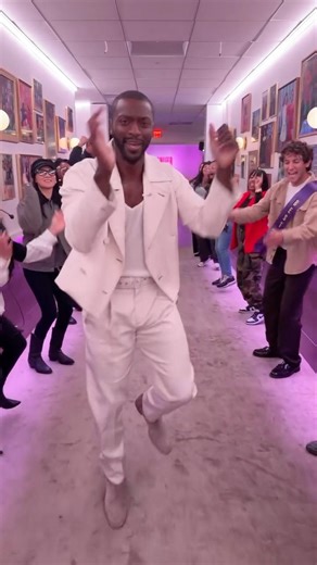 Aldis Hodge Dancing #aldishodge #dance #jenniferhudsonshow (‪@JenniferHudsonShow‬ )