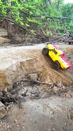 RC car #rc #rccar #car #rccrawler #rctrophy #rctrophytruck #traxxas #trx4