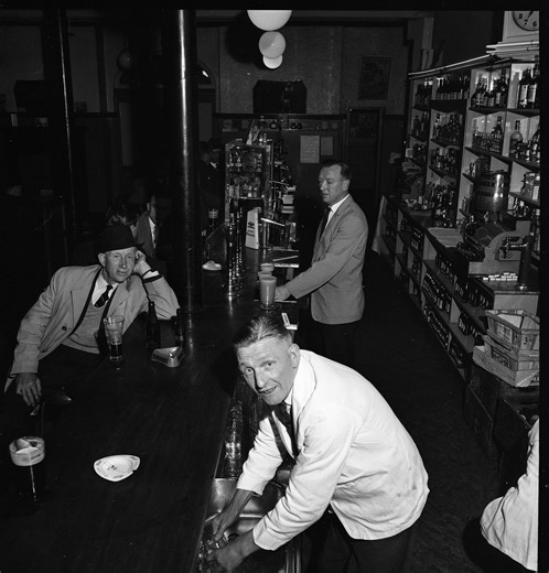 Old Irish pubs #Ireland #Irishpubs | Ireland Old and New