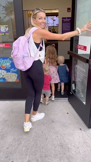 57K views · 23 reactions | Is it just me?  Big Chuck fans over here! #chuckecheese #thursdays #twins #twinsofinstagram #twinstwice #twosetsoftwins #schoolnight #sanitysaver #workweek #almosttheweekend #twinmom | Life With Twins Twice | Facebook