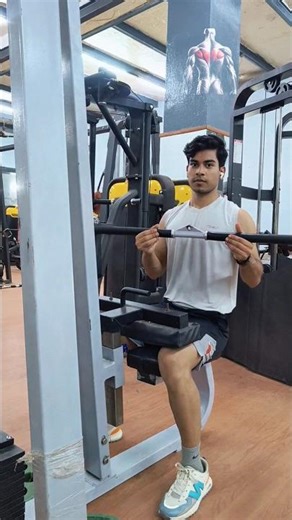 Lat Pulldown Handles Explained – Know the Difference!