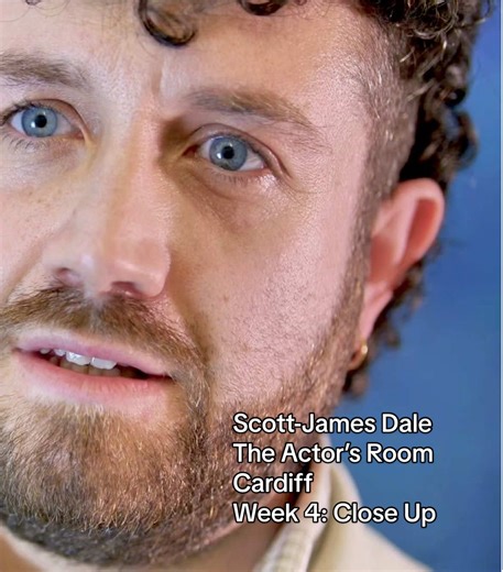 The Actor’s Studio Cardiff Week 4: Close Up 😁 I knew close ups needed to be still, but I hadn’t anticipated how little work I would need to do facially, being this close up 😆! I ended up hyper focusing on the fact I was holding tension and my face was twitching. I was convinced this would read on camera and kept going on about it! But actually… I can’t pick it up. It made me open and close my mouth a bit too much when listening to the other actor to try shrug off the tension in the face though