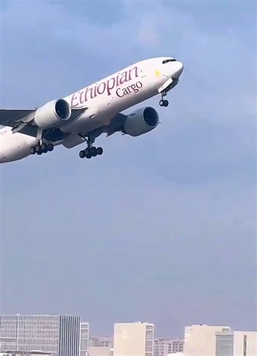 Ethiopian airlines takes off safely from China to land in Addis Ababa #cargoplane #ethiopia