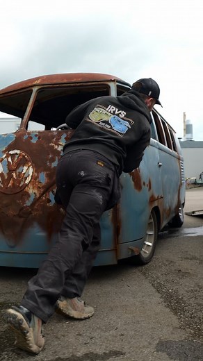 5.7K views · 622 reactions | Our mechanics and panel beaters are some of the finest in the country ️ #carrestoration #garage #vwrestoration | IRVS VW Restorations | Facebook