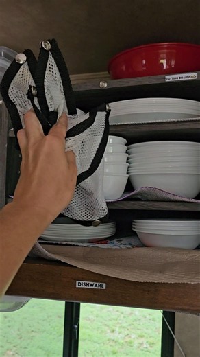 Securing dishware while driving in the RV