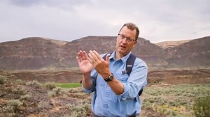 The story of Moses Coulee is a tale of two canyons. Geologists believe the canyon was created by Ice Age floods just 16,000 years ago - but the ghostly hanging valleys on the canyon walls tell a different story. Watch more episodes of Nick on the Rocks on the Cascade PBS app. https://bityl.co/N5fP | Cascade PBS