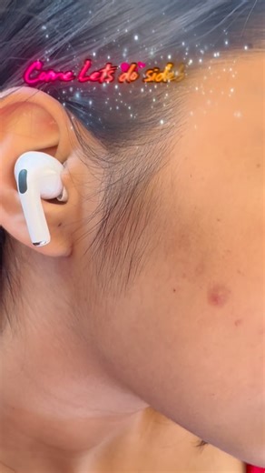 Hello Threading Beauty& Spa on Instagram: "✨ Sideburn Waxing or Threading — Pure Elegance ✨ Smooth. Sculpted. Stunning. Refine your look with perfectly shaped sideburns that elevate your glow. 💖 Enjoy 30% OFF all services this February 💖 Because luxury should feel effortless ✨#dallas #wax #valentine #love #threading"