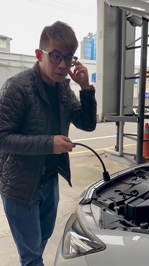 一起買車不一定是壞事，但還是要注意有無其他問題才能維護自己的權益。#小毛中古車 #中古車 #二手車 #推薦 #實車實價 #里程保證 #上熱搜 #熱門 #估車 #貸款 #彩弘汽車 #fyp #抖音爸爸別限我流 #扣牌