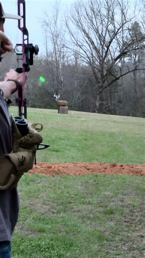 How bout them “nock offs”⁉️ arrowtherapy #archery #bowhunting #turkeyhunting #bowhunter