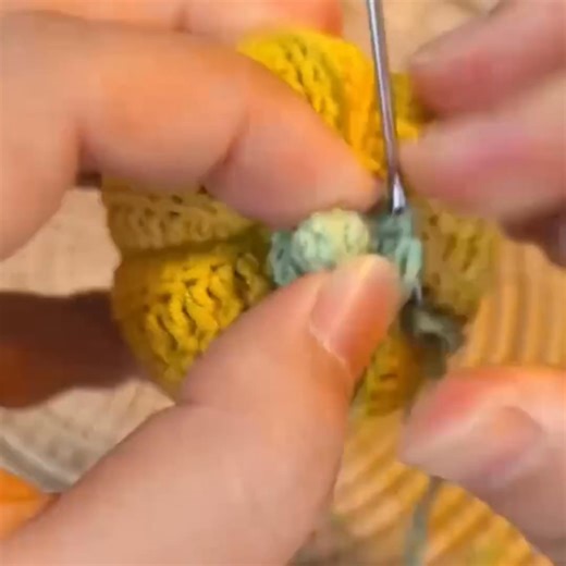 Crochet Ribbed Pumpkin Tutorial | DailyCrochet.com