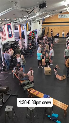 4:30-6:30pm crew! One of the best things about this workout is during the grind (300/400/500 reps) you can look up and be motivated by the support from everyone else around you❤️ @downrange_warriors | CrossFit Cody