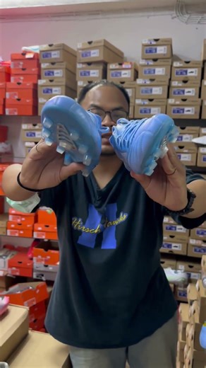 “UNITY SKY” #รองเท้าสตั๊ด #cornerbootsroom #mizuno