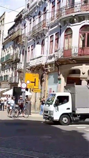 前往葡萄牙波尔图旅行。美丽的地方和景色💙 #portugal #city #porto #subscribe #likeandsubscribe