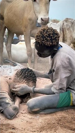 Why Some African Tribes Apply Clay on Their Bodies