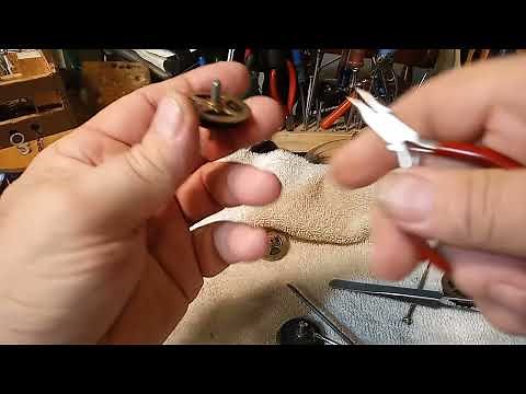 Click operation for ratchet wheels explained for cuckoo clocks. 20220317 200008