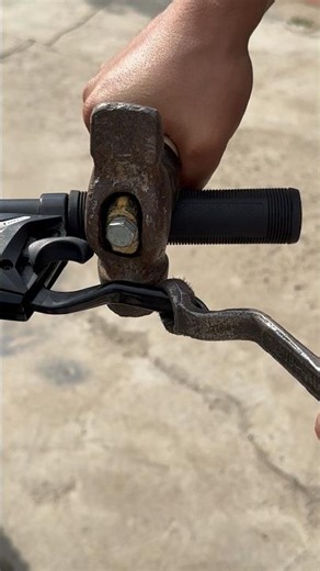 🔥 Bent Motorcycle Brake Lever? Fix It in Minutes With This Simple Trick!