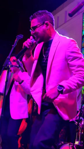 La Bikina Cumbayá on Instagram: "Así se vivió el show de Azúquito en La Bikina Cumbayá.🔥 Baile, buena música y una noche que se fue hasta el amanecer. Gracias a todos los que vinieron a disfrutar y a dejarlo todo en la pista 💃🕺 #LaBikinaCumbayá"